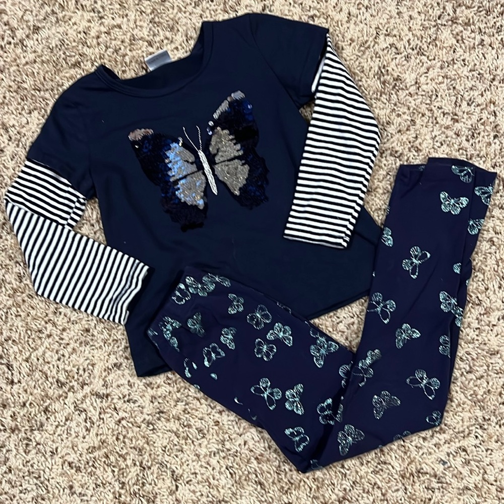 Girls size 4/5 navy and white butterfly matching set